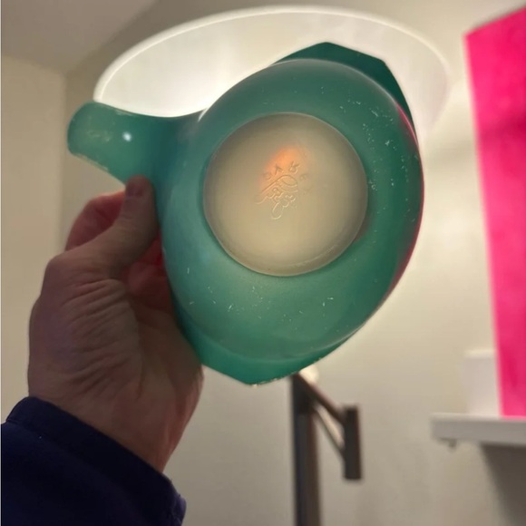 Pyrex JAJ Gaiety Turquoise Snowflake Sauce Boat & Stand - Picture 8 of 9